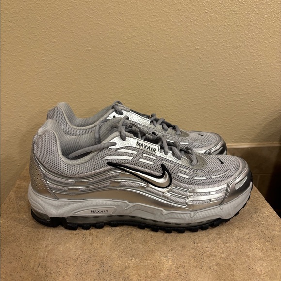 Nike Gray and Silver Sneakers